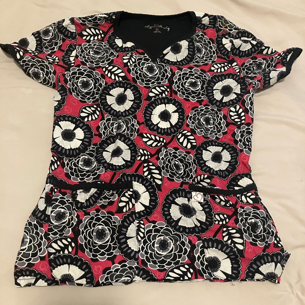 Women’s Life Is Peachy Scrub Top !Accepting Offers! Bundle Deals Available